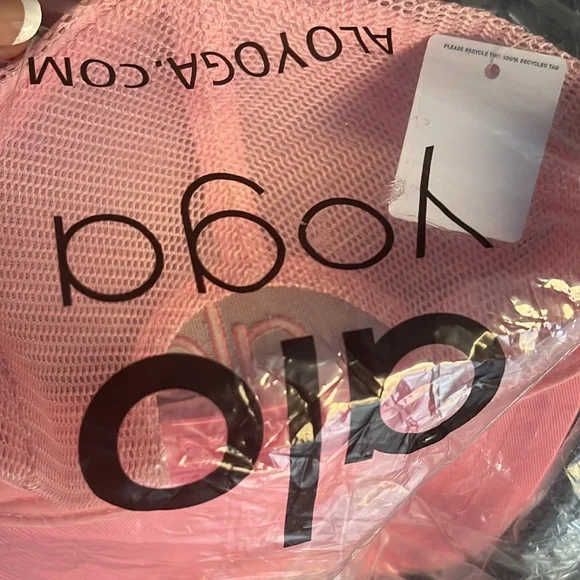 ALO yoga sweet pink district trucker hat cap sold out hotel mesh nwt Baseball - Picture 3 of 4